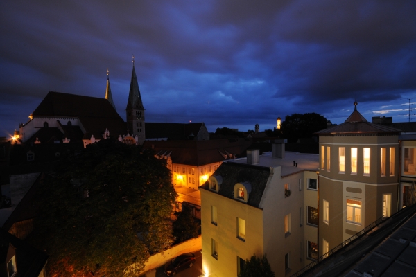 Dom Hotel (Augsburg)